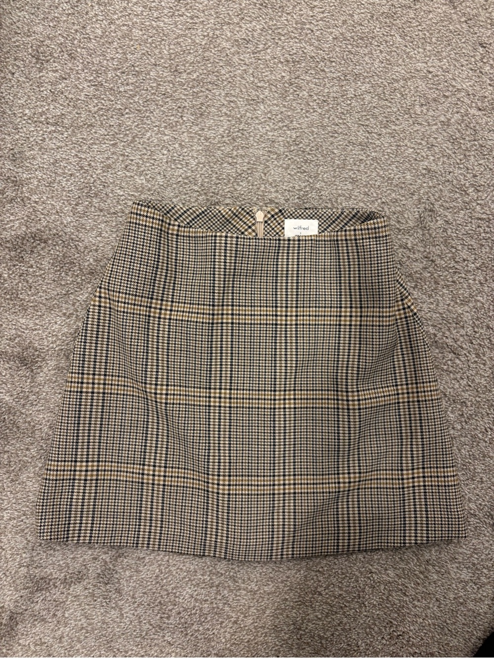 Wilfred Checked Mini Skirt in Beige, Black and Tan